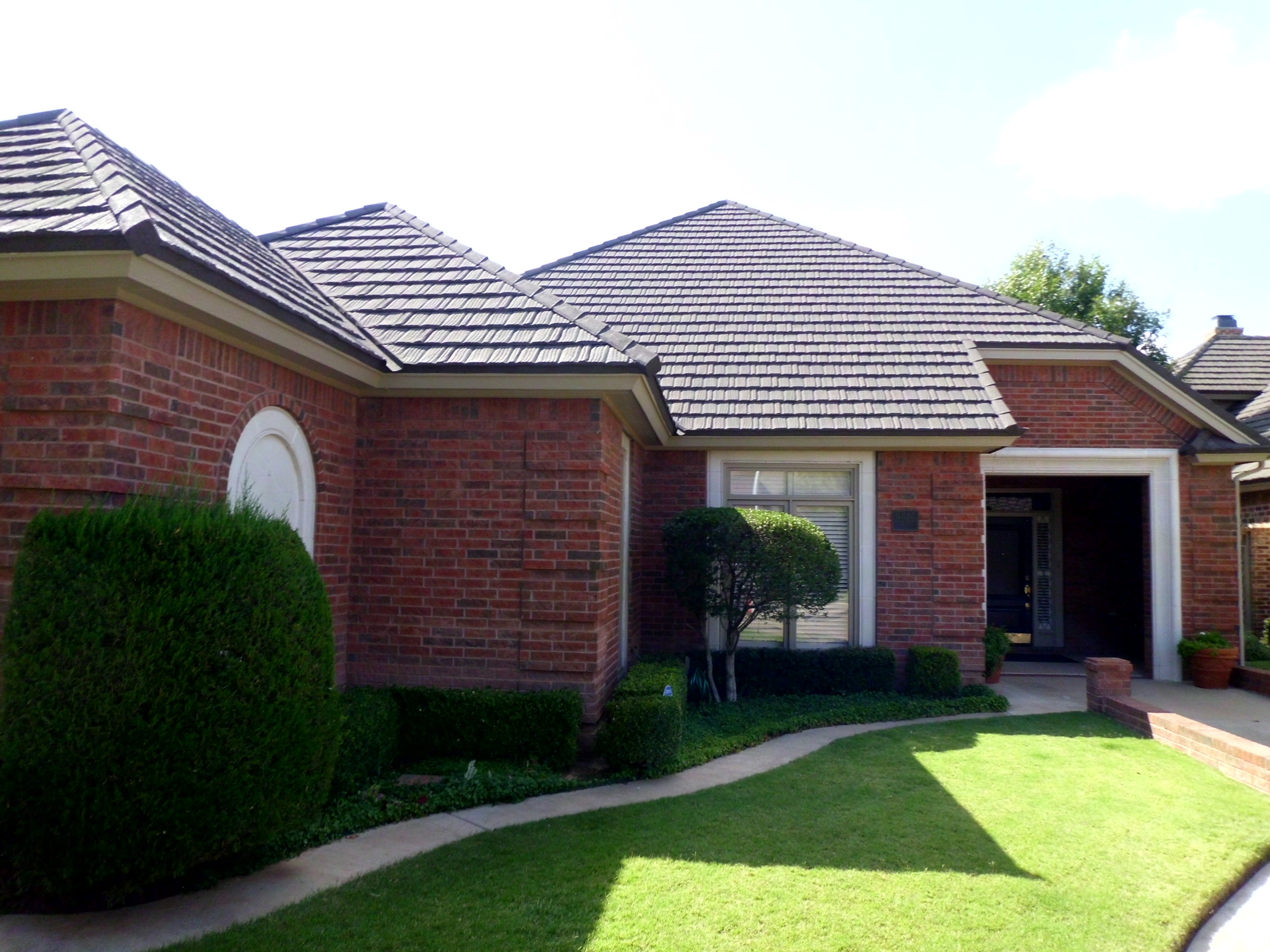 New roof on brick ranch home, Brownwood TX area